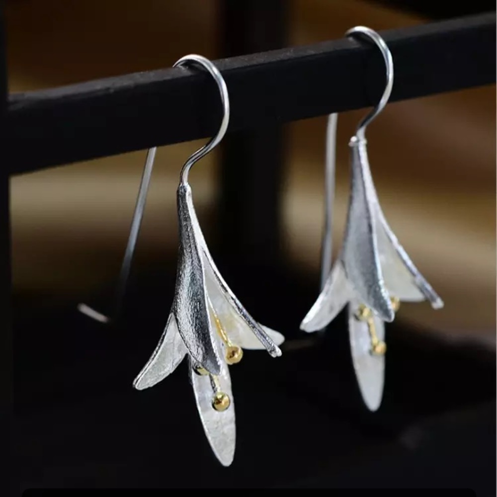 Oriental Hanging Japanese Unique Flower Earrings - Picture 5 of 6